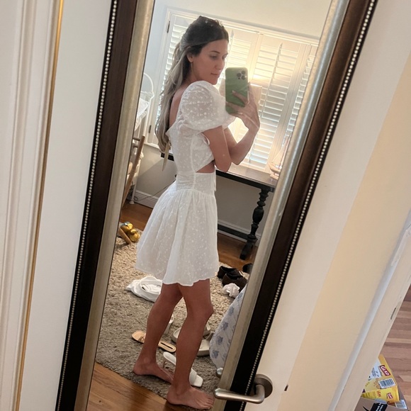 Alika Sabo Skirt Dress - Picture 5 of 5